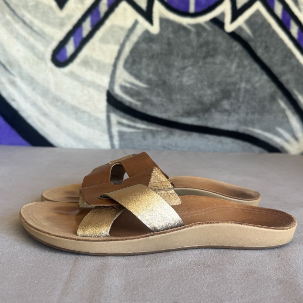 Size 8 - Olukai Nonohe Olu Classic Leather Slide Sandal Womens Brown Gold